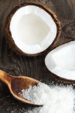 Topraklı Hindistan cevizi pul