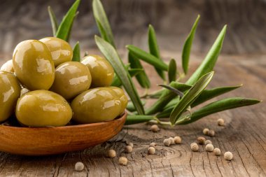 tahta kaşık zeytin