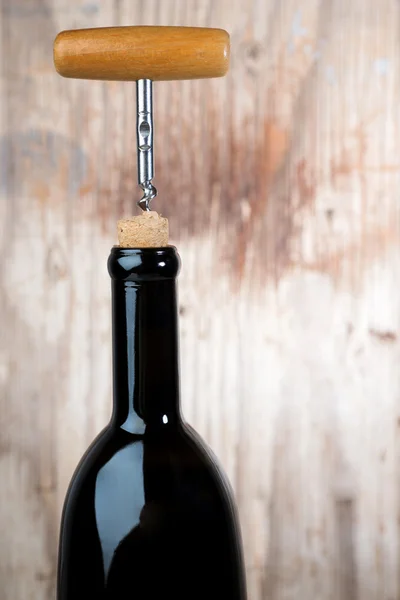 Opening bottle of wine — Stock Photo, Image