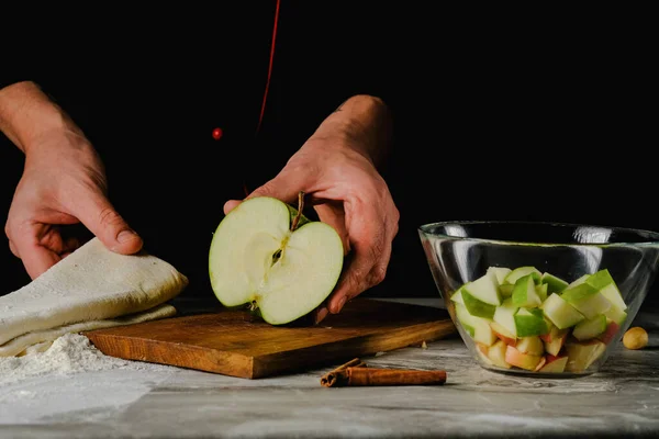 Strudel tradițional de puf — Fotografie, imagine de stoc