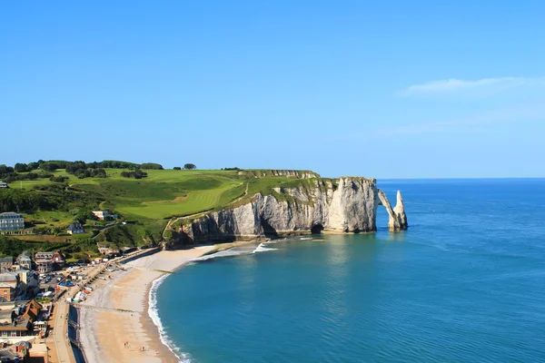 Etretat, città normanna in Francia — Foto Stock