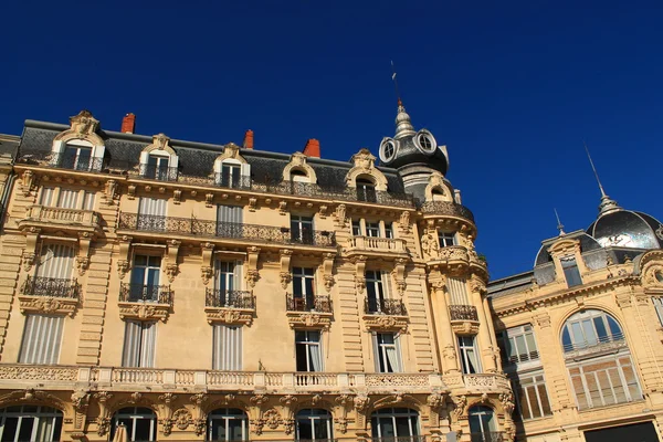 Estilo arquitectónico en Montpellier, la ciudad francesa — Foto de Stock