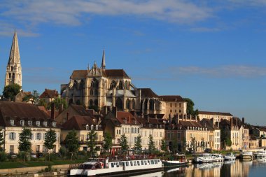 Auxerre, Town of Art and History clipart