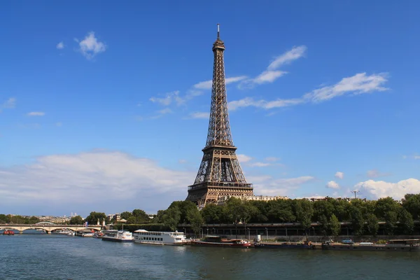 La Torre Eiffel en París, Francia —  Fotos de Stock