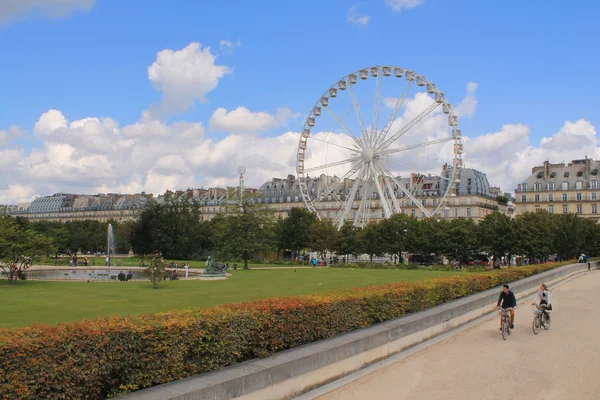 Колесо обозрения в Париже, Франция — стоковое фото