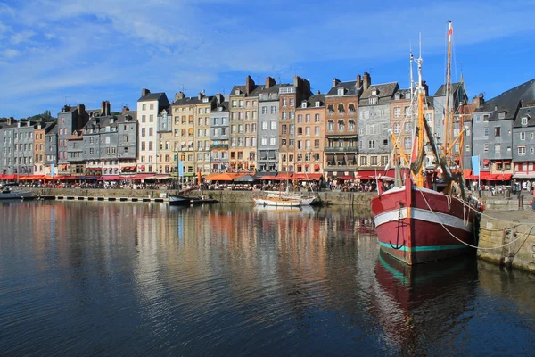 Gamla hamnen i Honfleur, France — Stockfoto