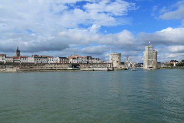 Sur duvarları ve La Rochelle, Fransa'nın Ortaçağ kuleleri
