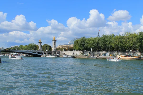 Die Seine in Paris, Frankreich — Stockfoto