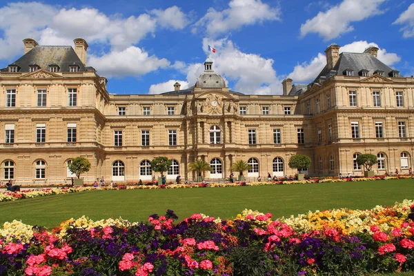 Luxembourg palace i paris, Frankrike — Stockfoto