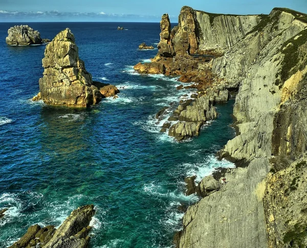 Cantabric sea cliffs — Stock Photo, Image