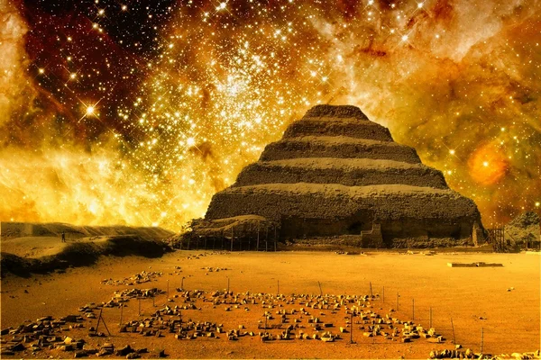 Step pyramid and the Tarantula Nebula (Elements of this image fu — Stock Photo, Image