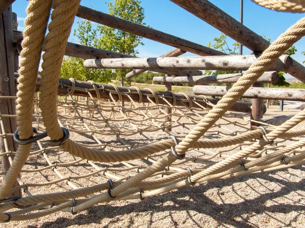 Een attractie kinderen speelplaats — Stockfoto