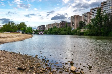 Valladolid geçen Pisuerga Nehri