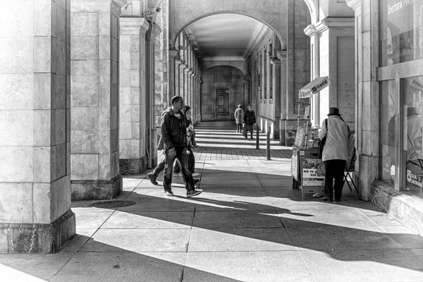 Walking in the Santander city — ストック写真