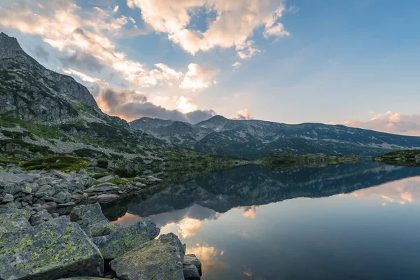 Озеро Попово Безбологе Болгария Горное Отражение Летом — стоковое фото