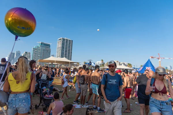 Tel Aviv, İsrail - 25 Haziran 2021: 23. Geleneksel Tel Aviv Onur Haftası. Festival etkinliği