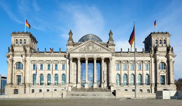 Здание Рейхстага в Берлине, Германия — стоковое фото