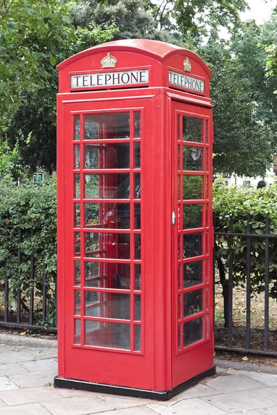 Cabine téléphonique rouge — Photo