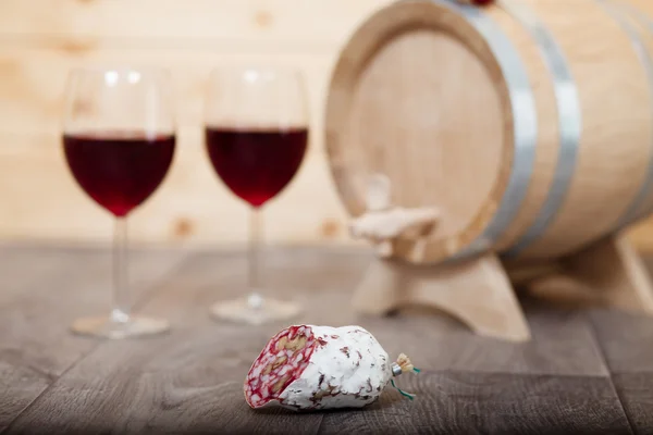 Still life with red wine and wooden cask. — Stock Photo, Image