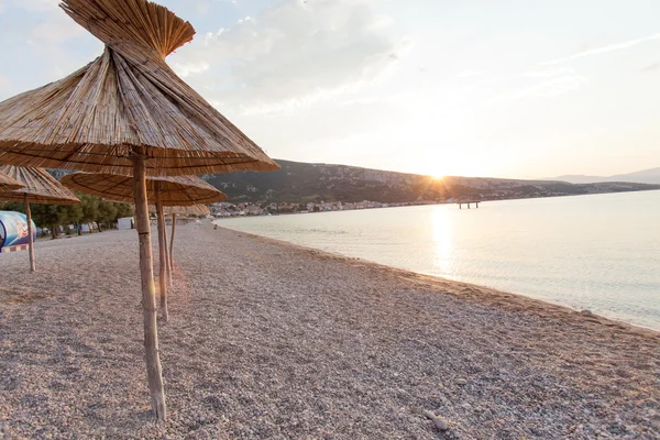 Piękny wschód słońca na plaży — Zdjęcie stockowe