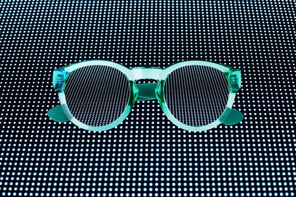Óculos Sol Pontos Brilhantes Abstratos Lente Padrão Fundo Pontilhado Brilhante — Fotografia de Stock