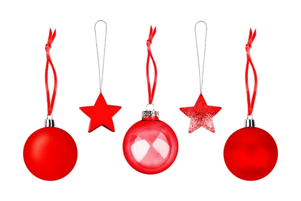 Roter Weihnachtsbaumschmuck Set Weißen Hintergrund Isoliert Nahaufnahme Hängende Glaskugeln Sterne — Stockfoto