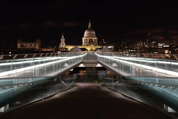 Собор Святого Павла Міст Тисячоліття Через Темзу Лондоні — стокове фото