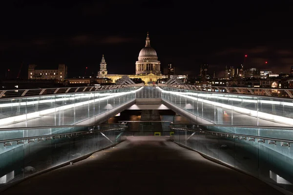 Cattedrale Paul Millennium Bridge Sul Tamigi Londra — Foto Stock