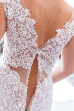 Gelinlik, alyans, gelin buketi