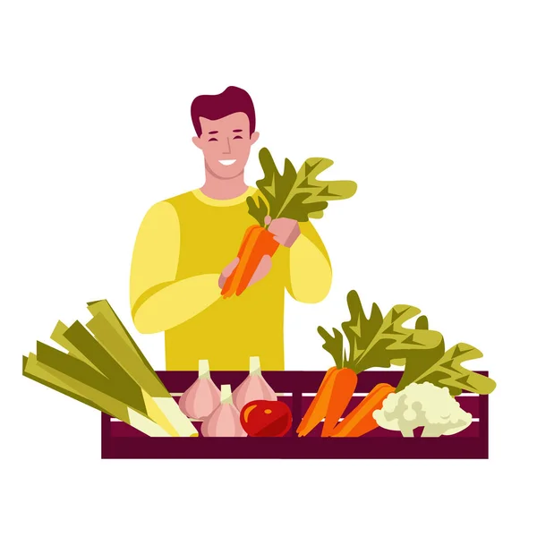 Egy fiatalember friss zöldségekkel teli dobozokkal. Tartja a répát. Élelmiszerbolt, piac. Vektor illusztráció. Fehér alapon elszigetelve. — Stock Vector