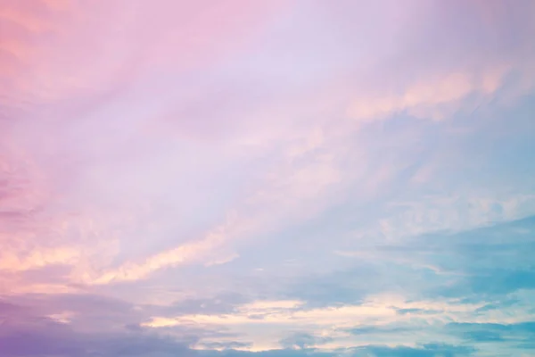 美丽多云的天空 天然壁纸的色调照片 — 图库照片