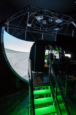 Mi-8 helikopter simülatörü