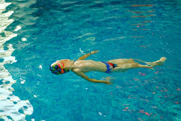 Kleinkind Schwimmtraining Pool Schwimmtraining Für Ein Kind Entwicklung Des Kindersports — Stockfoto