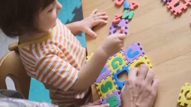 Tidig Utveckling Barn Barnets Hemundervisning Nya Metoder Och Teknik För — Stockvideo