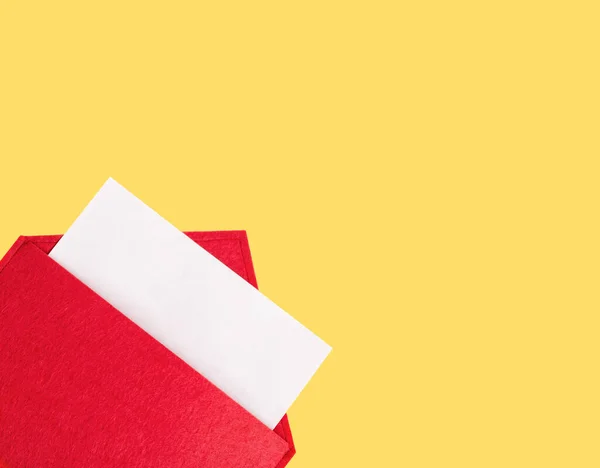 Κόκκινος Ανοικτός Φάκελος Ένα Φύλλο Χαρτιού Που Εικονίζει Επάνω Ένα — Φωτογραφία Αρχείου