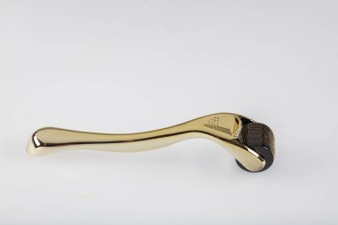 Evde mezoterapi için dermaroller, mesoroller. meso roller Derma Rolling System Type dermaroller.