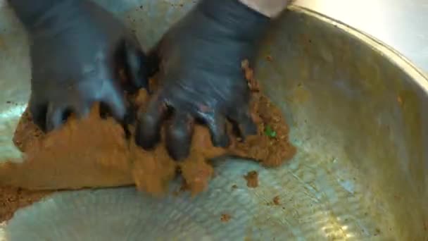 Cook Preparing Cigkofte Turkish Traditional Food Preparation Making Raw Meatballs — Stockvideo
