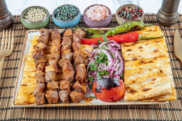 Cuisine Turque Délicieuse Brochette Cigares Broche Foie Ciger Turc Shish — Photo