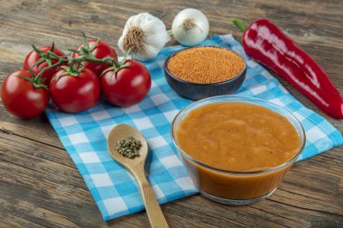 Türk mutfağından geleneksel tarhana çorbası. Klasik Türk Çorbası (Tarhana).