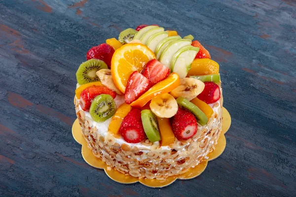 Çilekli Meyveli Kek Ahududu Yabanmersinli Portakallı Muzlu Elmalı Meyveli Kek — Stok fotoğraf