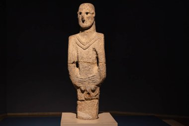 Şanlıurfa Türkiye 7 Kasım 2025; Göbeklitepe bölgesinde bulunan ve Şanlıurfa Müzesi, Türkiye 'deki Şanlıurfa' da sergilenen ünlü Urfa heykeli, Balikligol Heykeli.