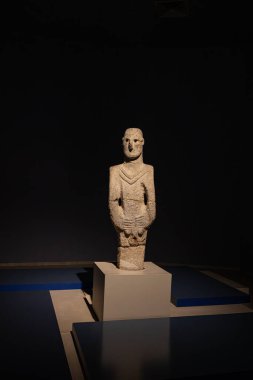 Şanlıurfa Türkiye 7 Kasım 2025; Göbeklitepe bölgesinde bulunan ve Şanlıurfa Müzesi, Türkiye 'deki Şanlıurfa' da sergilenen ünlü Urfa heykeli, Balikligol Heykeli.