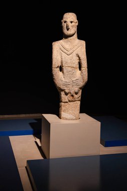 Şanlıurfa Türkiye 7 Kasım 2025; Göbeklitepe bölgesinde bulunan ve Şanlıurfa Müzesi, Türkiye 'deki Şanlıurfa' da sergilenen ünlü Urfa heykeli, Balikligol Heykeli.