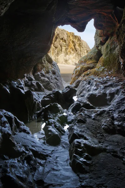 Oregon Pasifik Sahili Nde Kalp Şeklinde Açılan Deniz Mağarası — Stok fotoğraf