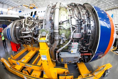 Kaunas / Litvanya 2016-03-31 yolcu uçağı motoru