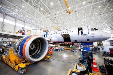 Kaunas / Litvanya 2016-03-31 Aeroflot uçak yapımı bir hangarda