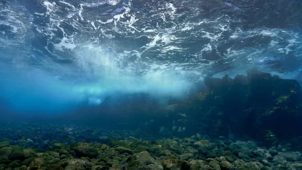 Beautiful Magic Underwater Photo Rays Light Breaking Surface Waves Scuba — Stock Photo, Image