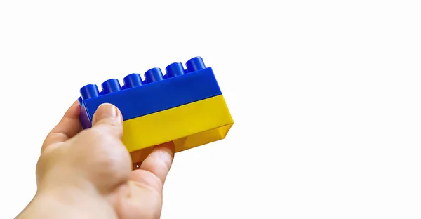 Bandiera Ucraina Dai Dettagli Del Designer Bambini Nella Mano Femminile — Foto Stock