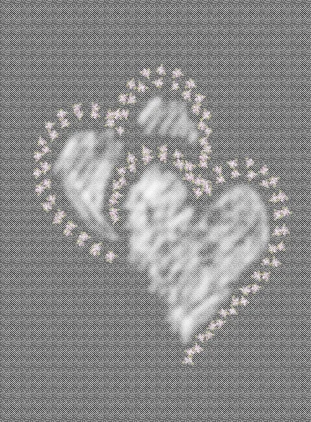 Dos corazones en las nubes sobre un fondo gráfico blanco y negro, día de San Valentín, —  Fotos de Stock