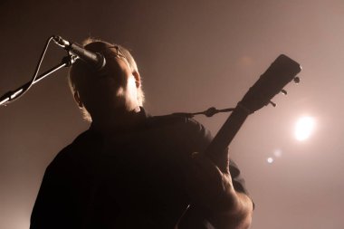 Newcastle / UK - 21 Eylül 2019: PIXIES grubu (Black Francis) Newcastle O2 Akademisi 'nde sahneye çıktı